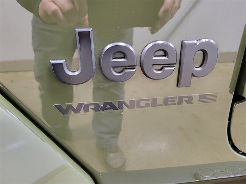 Used 2023 Jeep Wrangler Unlimited Sahara AWD/4WD image 21