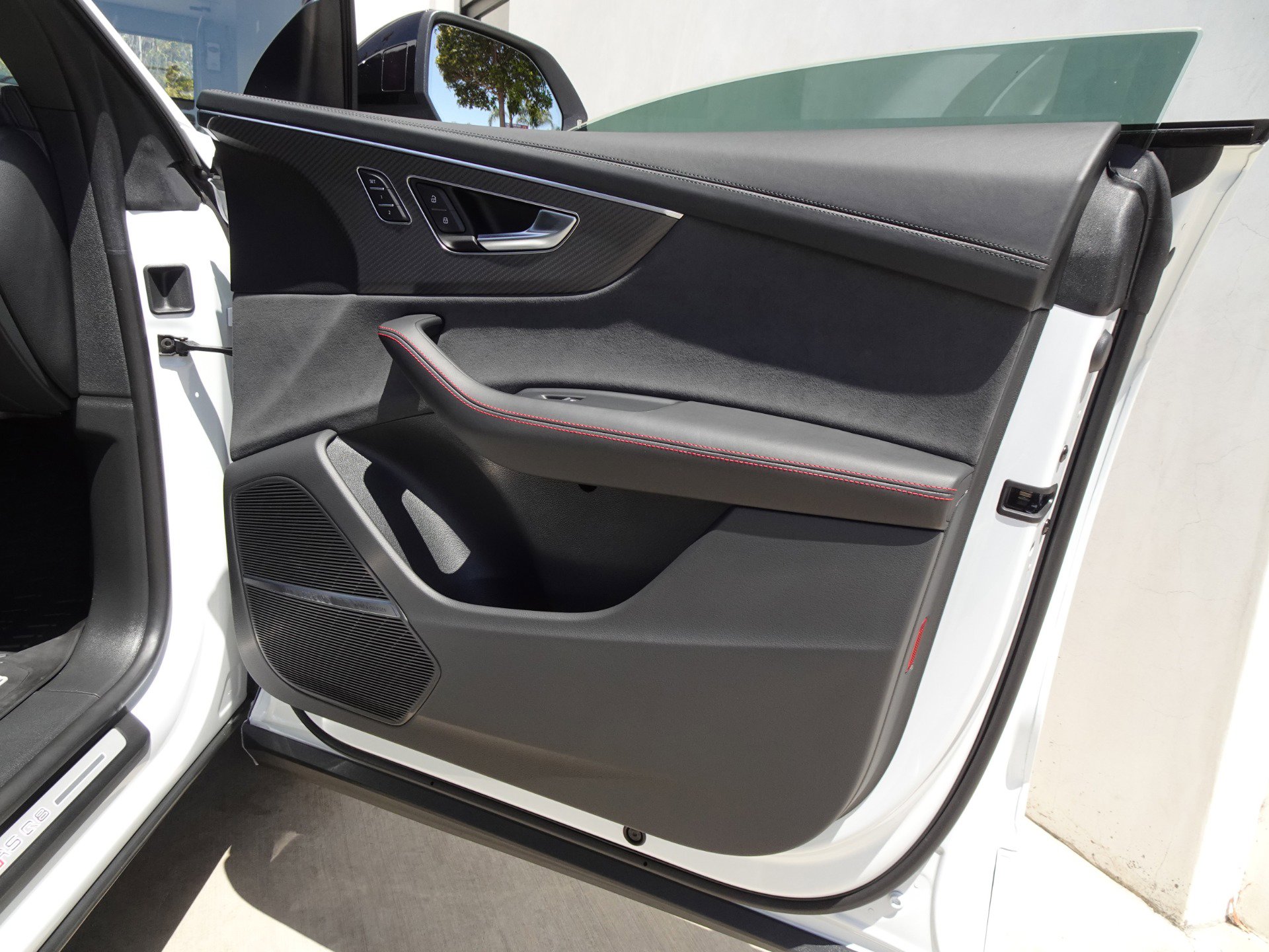 Used 2024 Audi RS Q8 AWD/4WD image 20