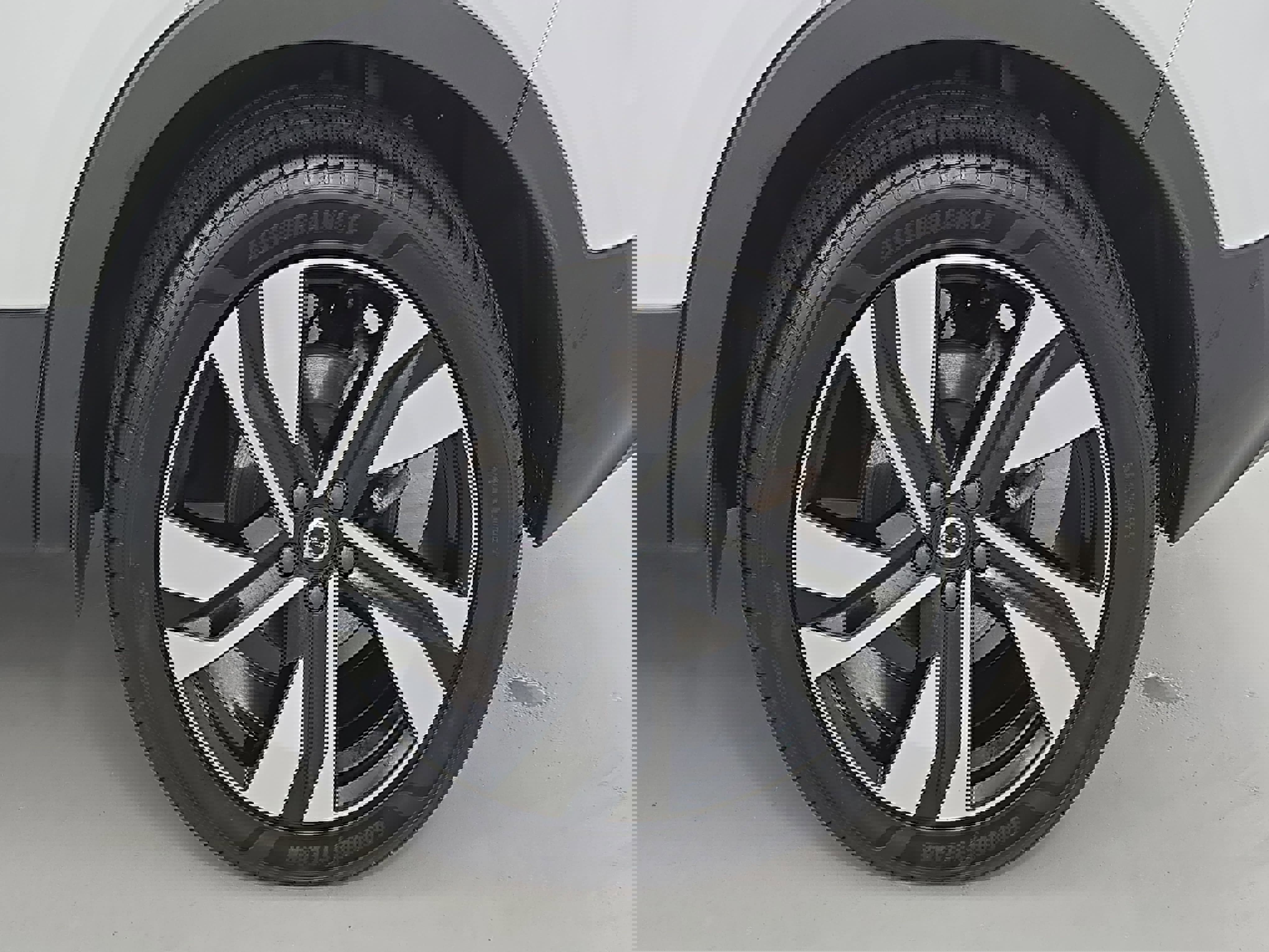 Used 2023 Volvo XC40 B4 Ultimate w/ Protection Package Premier image 33