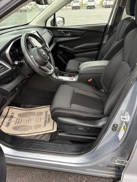 Used 2023 Subaru Ascent Premium w/ Convenience Package image 9