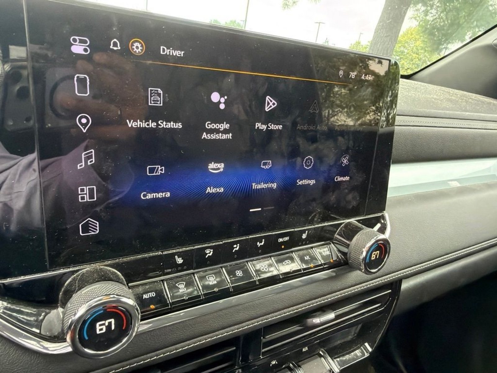 Used 2023 Chevrolet Colorado LT w/ LT Convenience Package II AWD/4WD image 8