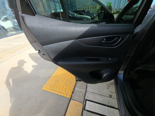 Used 2020 Nissan Rogue Sport S w/ Appearance Package image 22