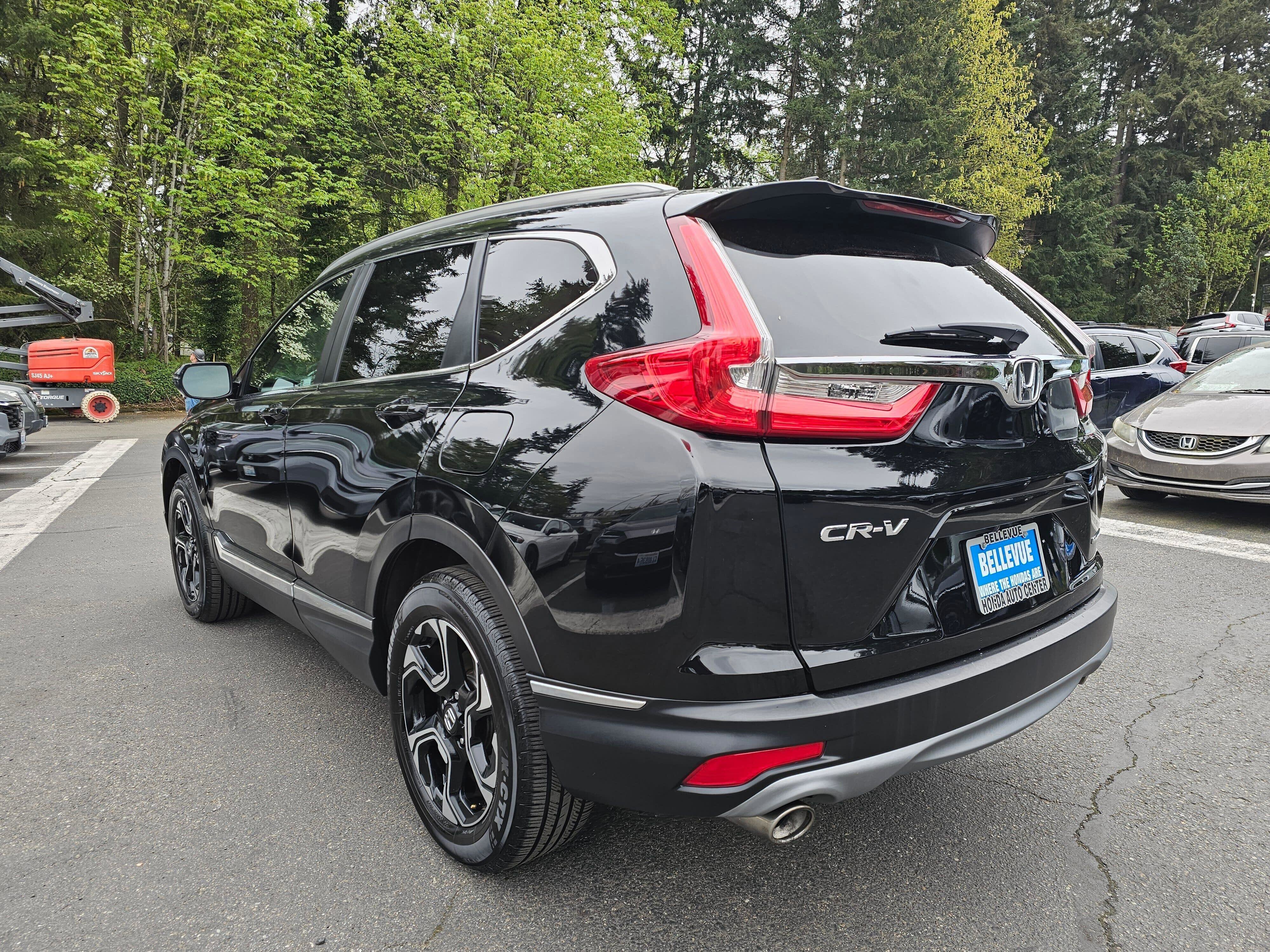 Used 2019 Honda CR-V Touring image 5