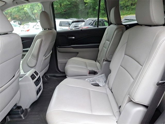 Used 2019 Honda Pilot Elite image 12