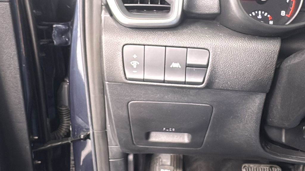 Used 2022 Kia Sportage LX image 32