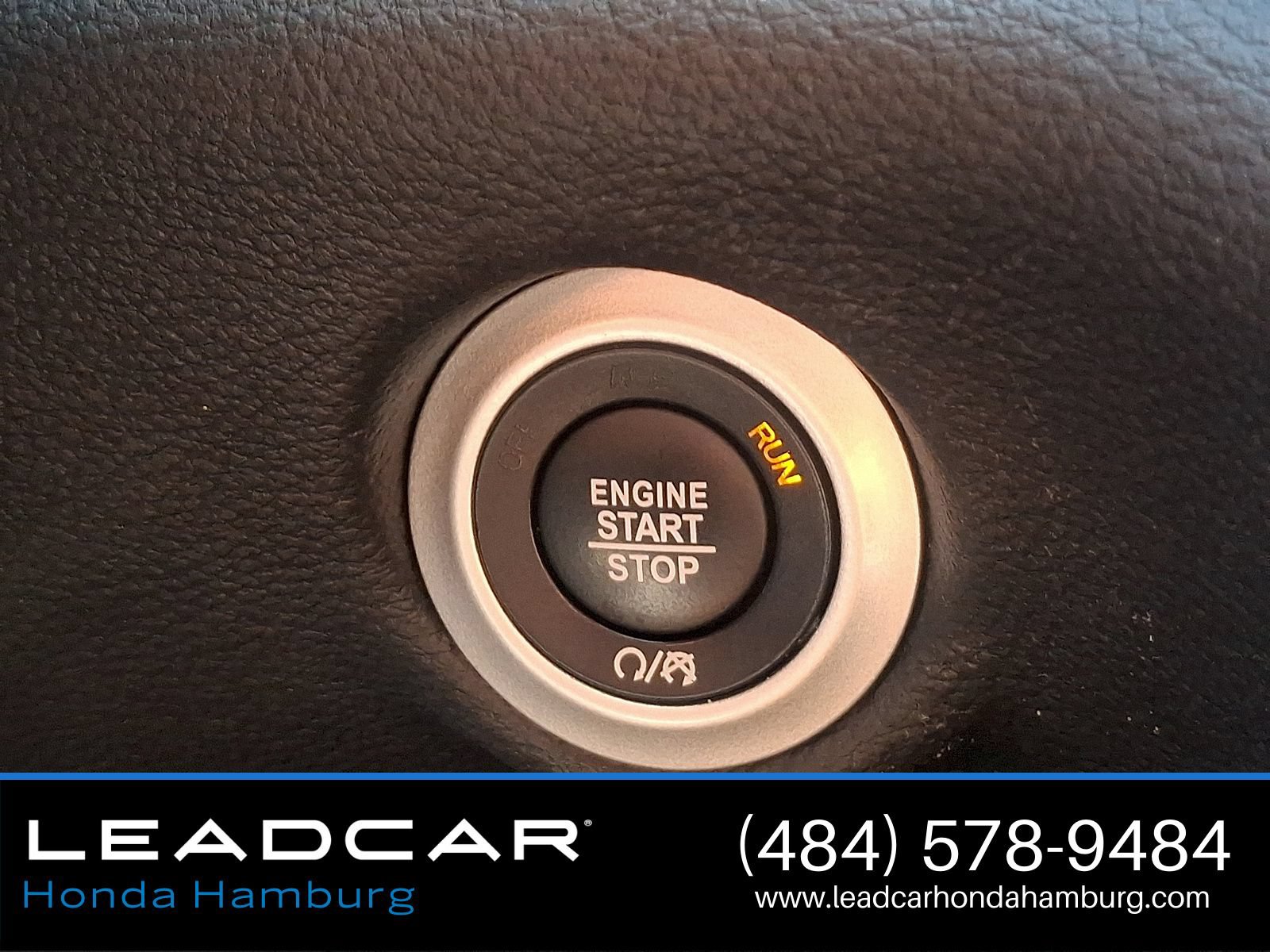 Used 2023 Chrysler Pacifica Pinnacle FWD image 24