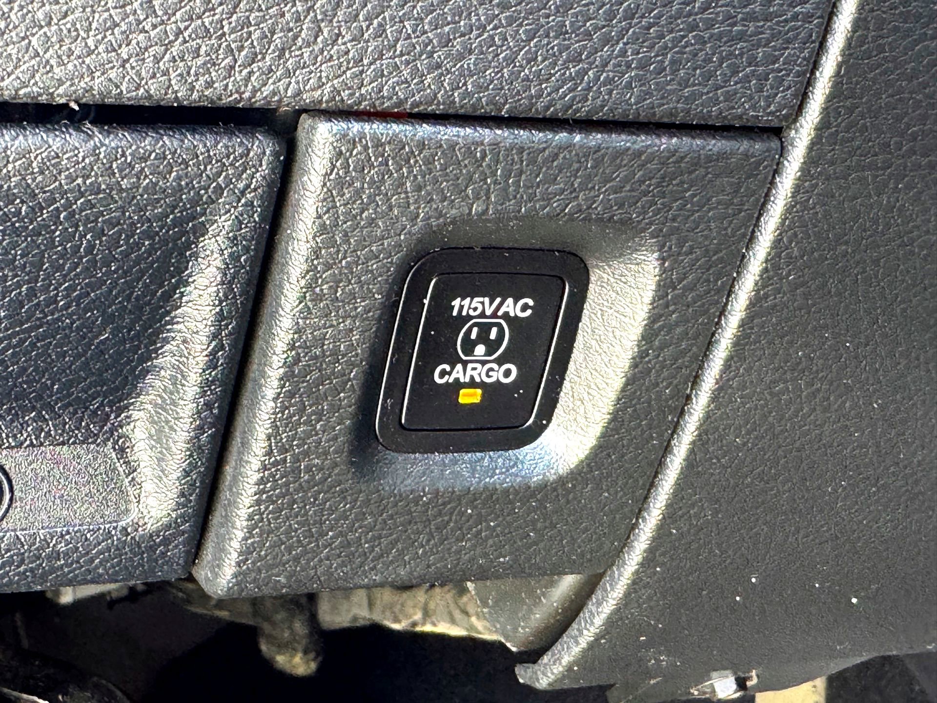 Used 2023 RAM 3500 Laramie image 15