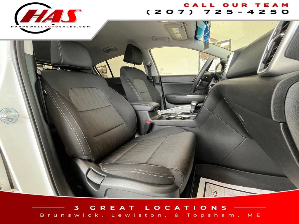 Used 2020 Kia Sportage LX image 11
