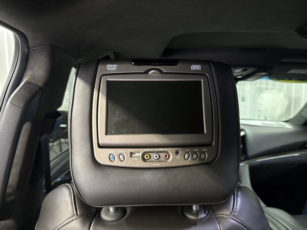 Used 2019 Cadillac Escalade ESV Platinum RWD image 14