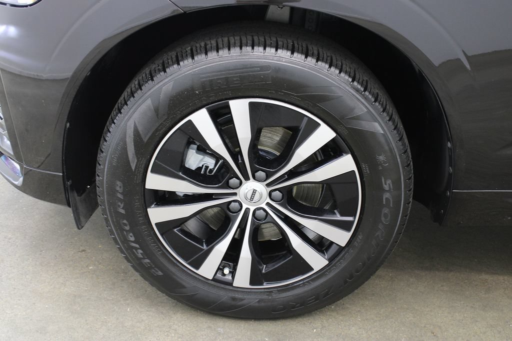 Used 2024 Volvo XC60 B5 Core AWD/4WD image 30