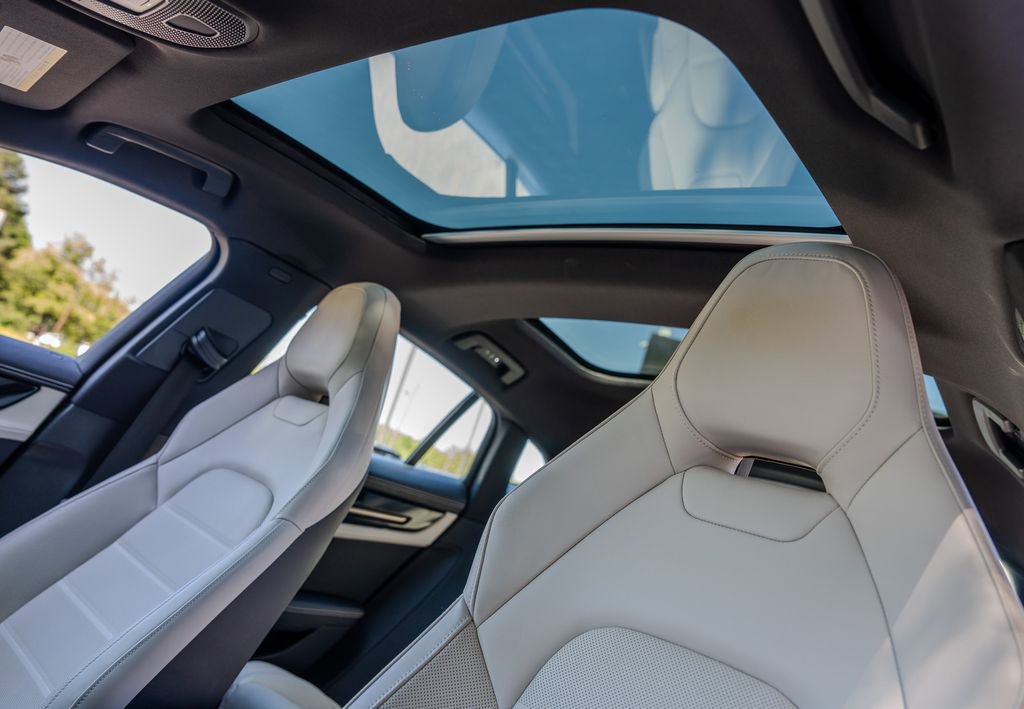 Used 2024 Porsche Panamera 4 AWD/4WD image 18