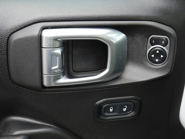 Used 2024 Jeep Wrangler Unlimited Sport AWD/4WD image 12