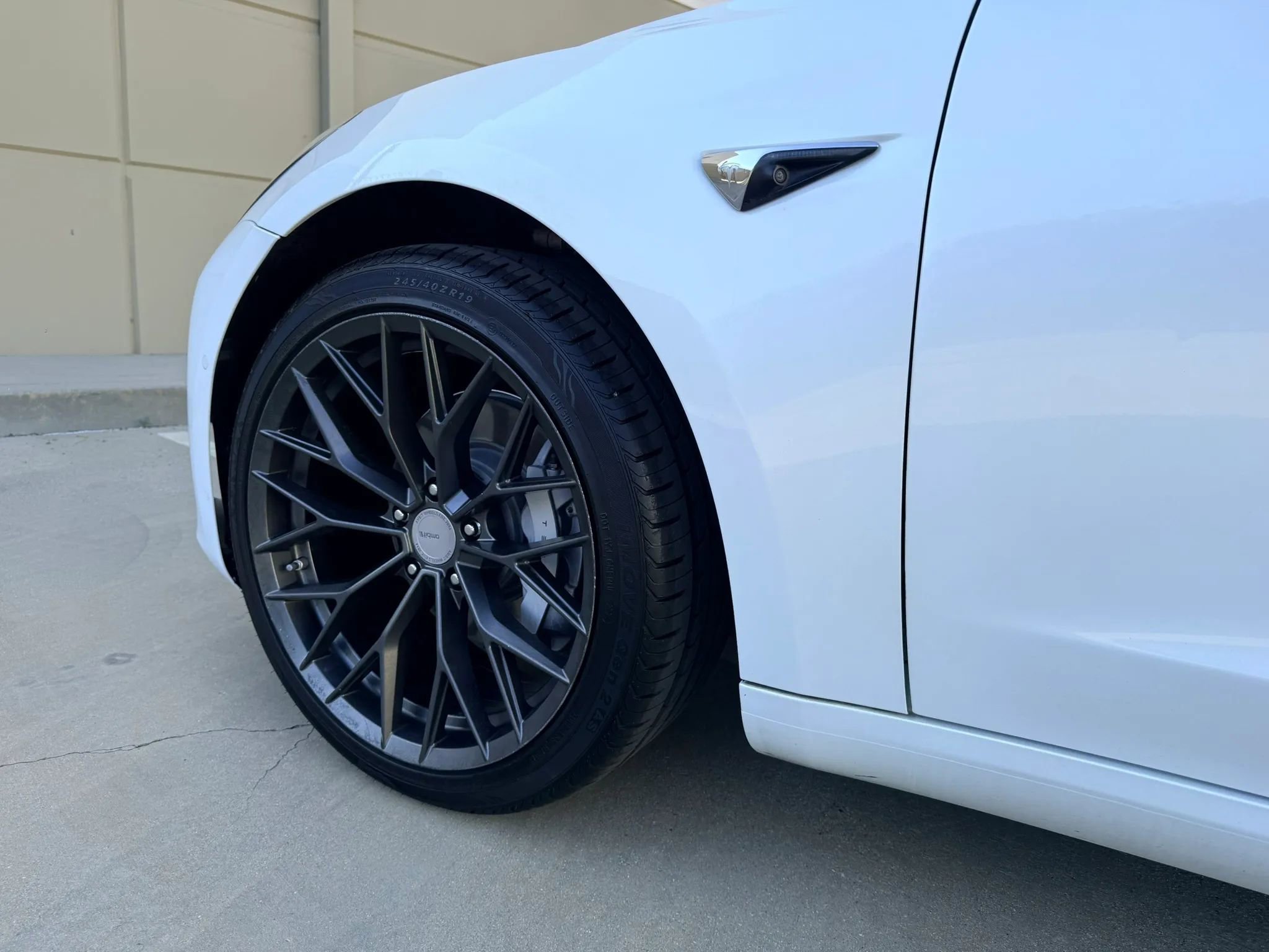 Used 2019 Tesla Model 3 Standard Range Plus image 30