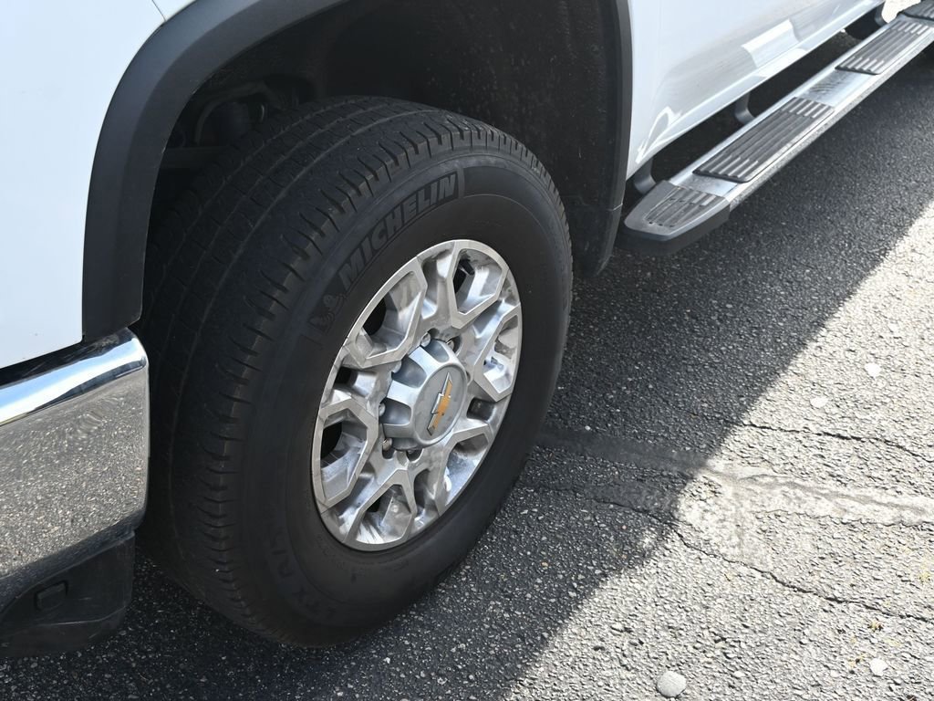 Used 2023 Chevrolet Silverado 3500 LTZ image 15