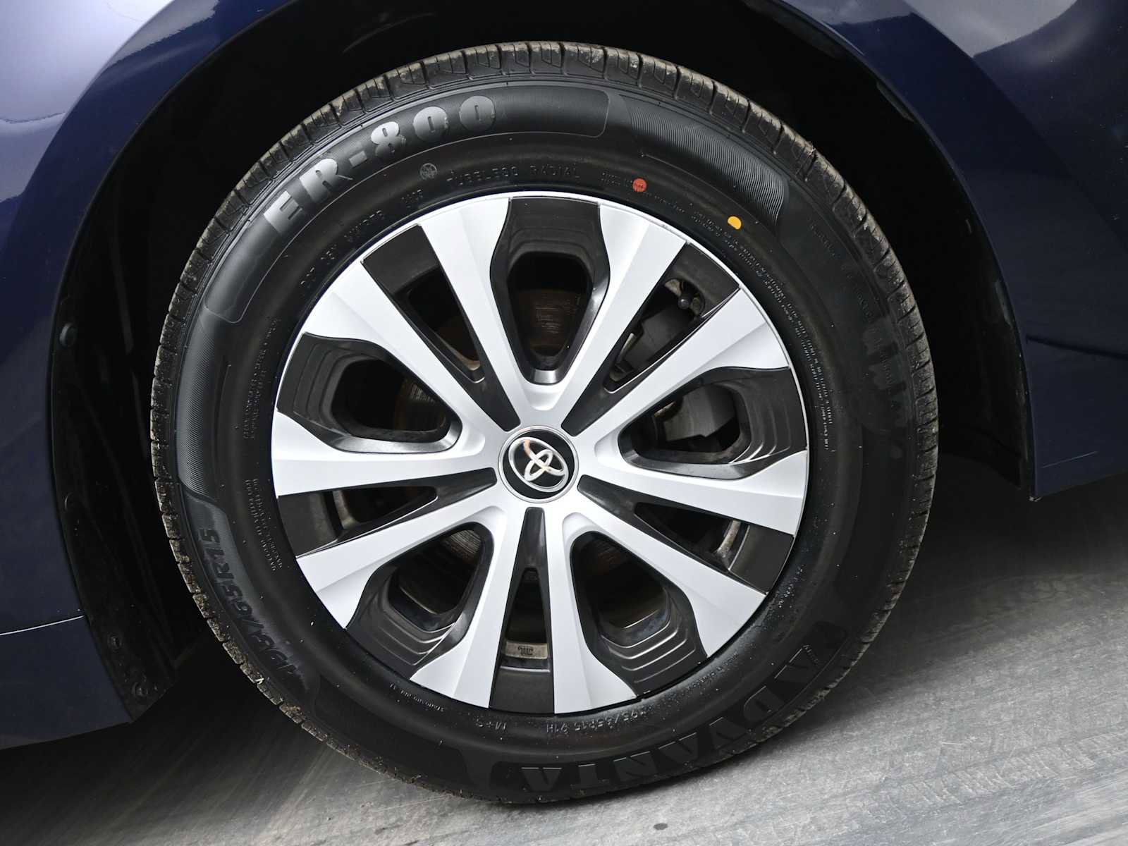 Used 2022 Toyota Corolla LE image 10