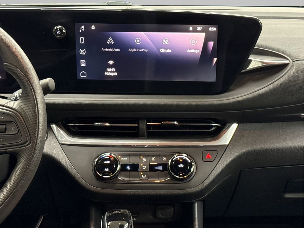 Used 2024 Buick Envista Preferred image 19