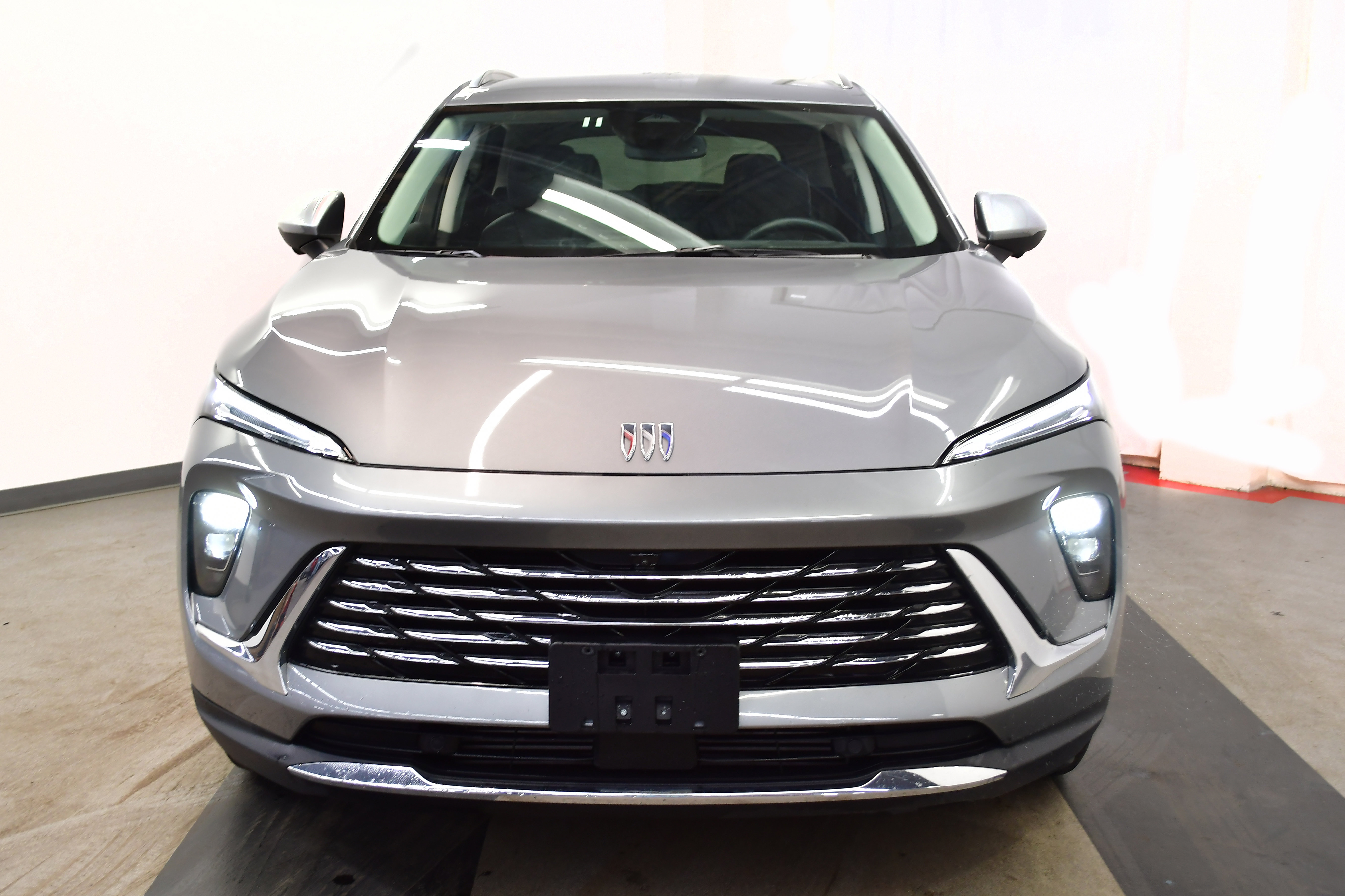 Used 2025 Buick Envision Preferred image 3