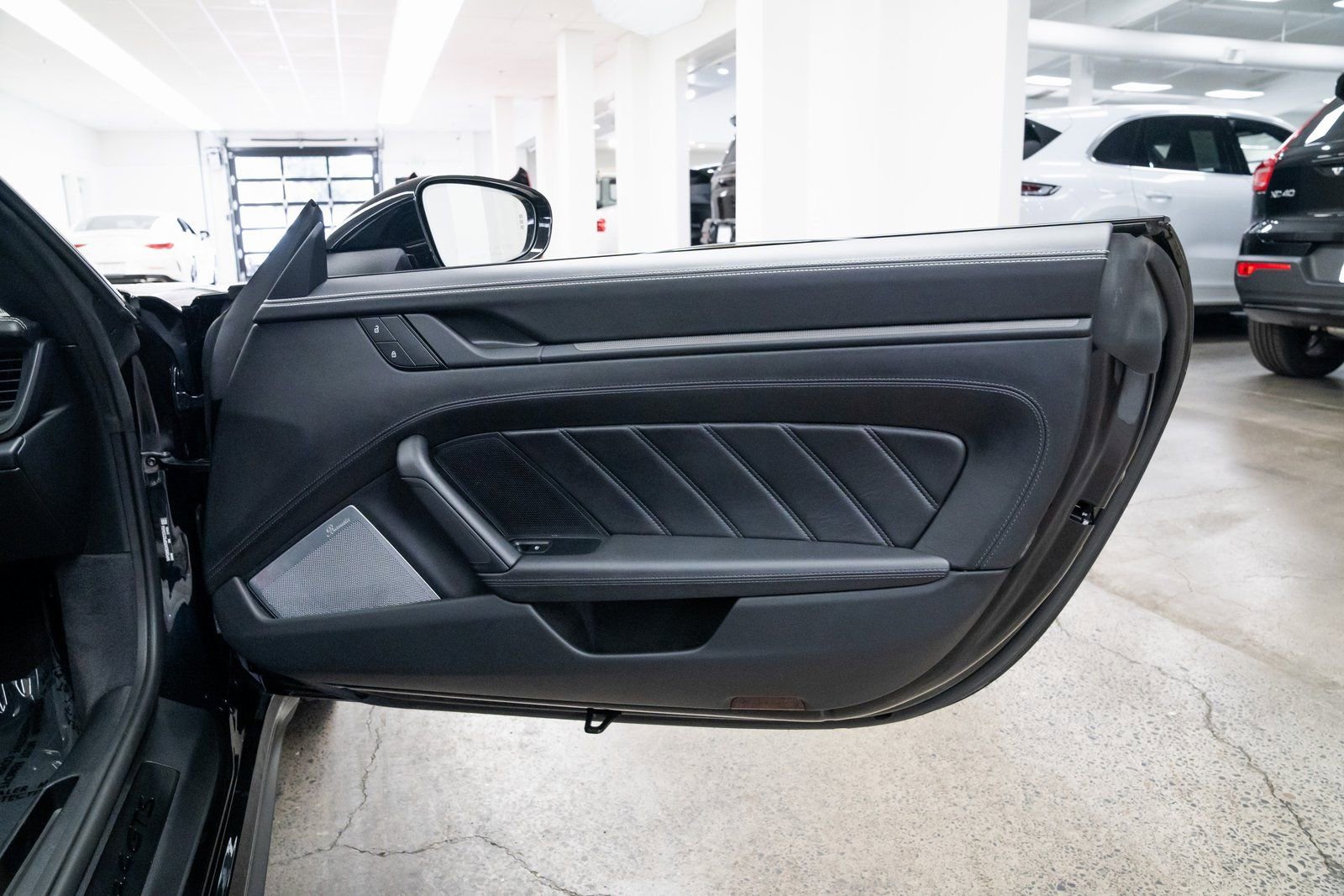 Used 2023 Porsche 911 Targa 4 GTS image 19