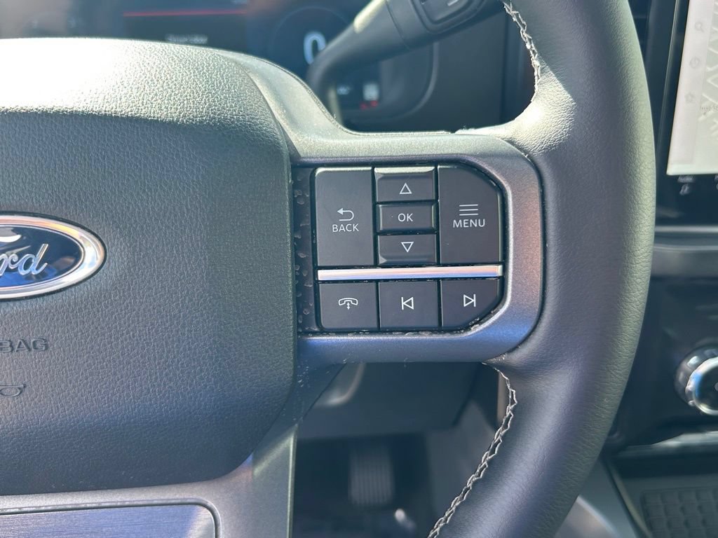 New 2026 Ford F250 Lariat w/ Black Appearance Package AWD/4WD image 43