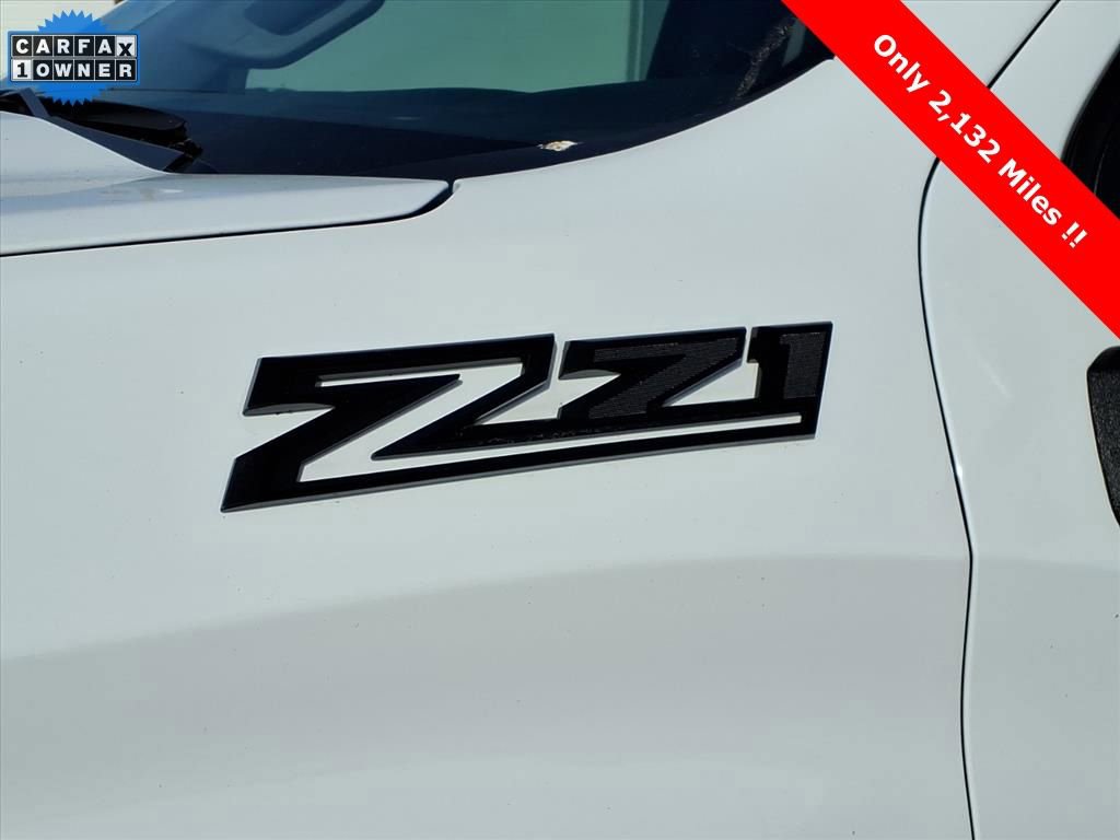 Used 2025 Chevrolet Silverado 1500 Custom Trail Boss w/ LPO, Dark Essentials Package image 9