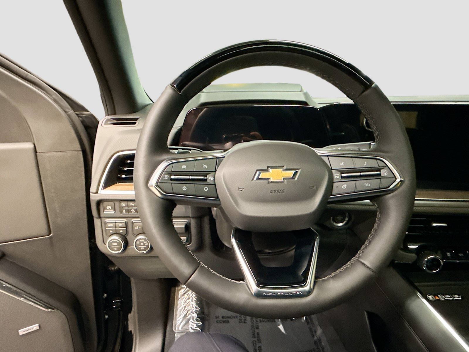 New 2026 Chevrolet Tahoe High Country AWD/4WD image 12
