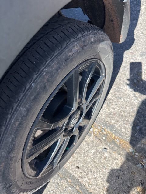 Certified 2021 Nissan Kicks SR w/ Interior Electronics Package image 7