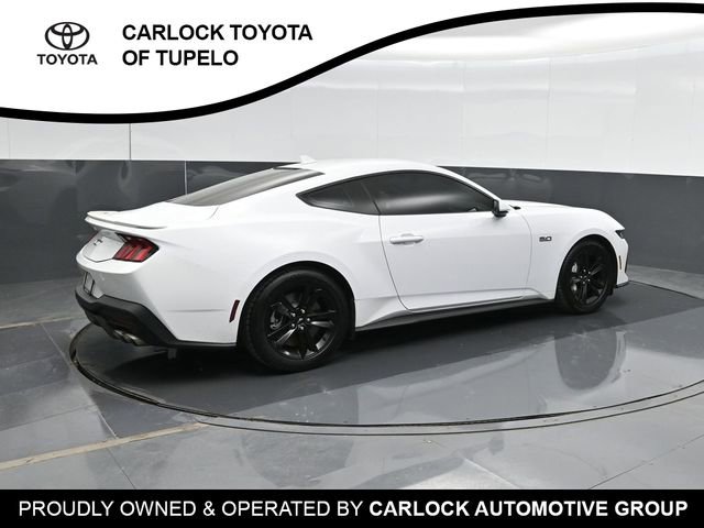 Used 2024 Ford Mustang GT RWD image 3
