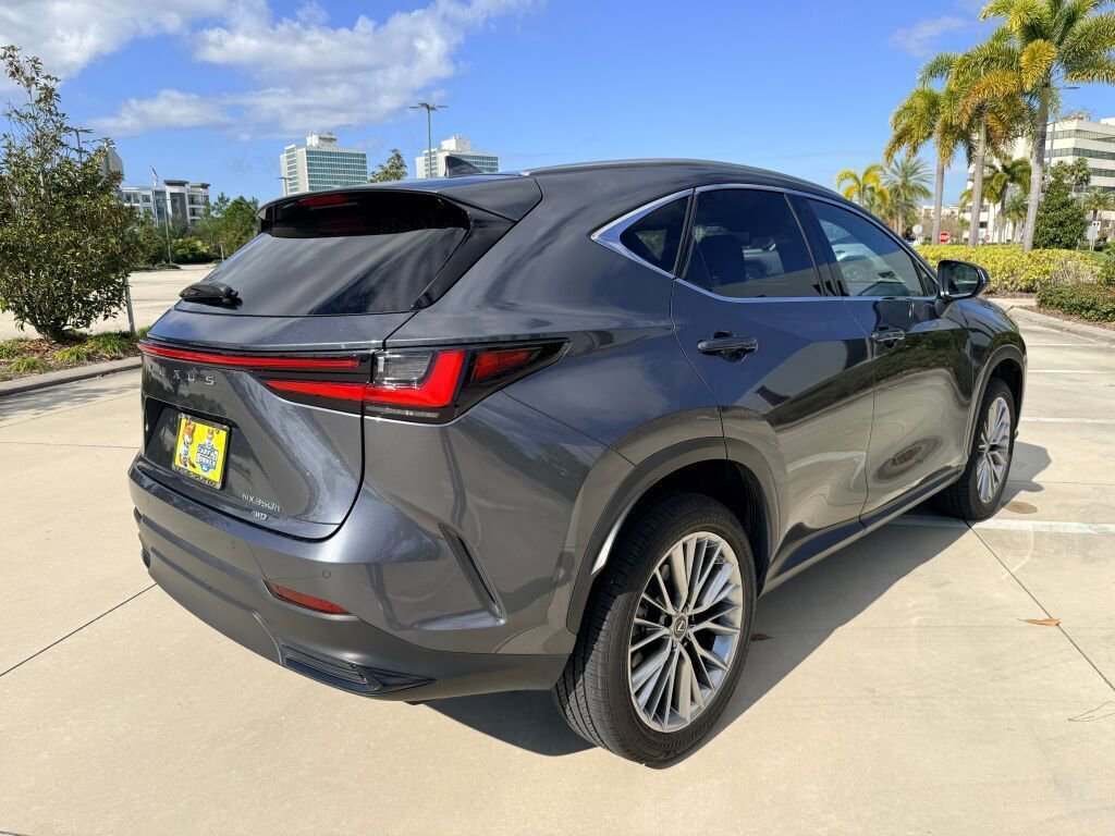 Used 2022 Lexus NX 350h AWD image 3