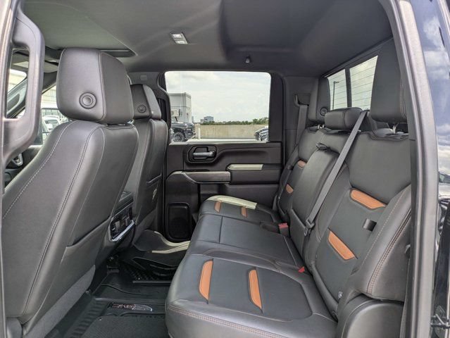 Used 2022 GMC Sierra 2500 AT4 w/ AT4 Premium Plus Package AWD/4WD image 13