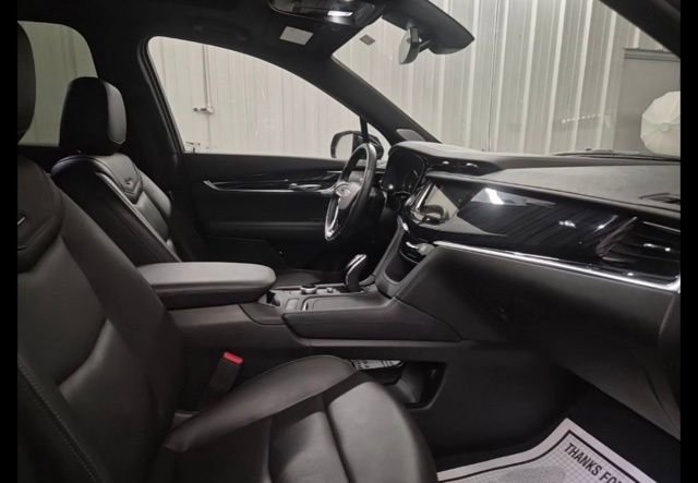 Certified 2025 Cadillac XT6 Premium Luxury image 26