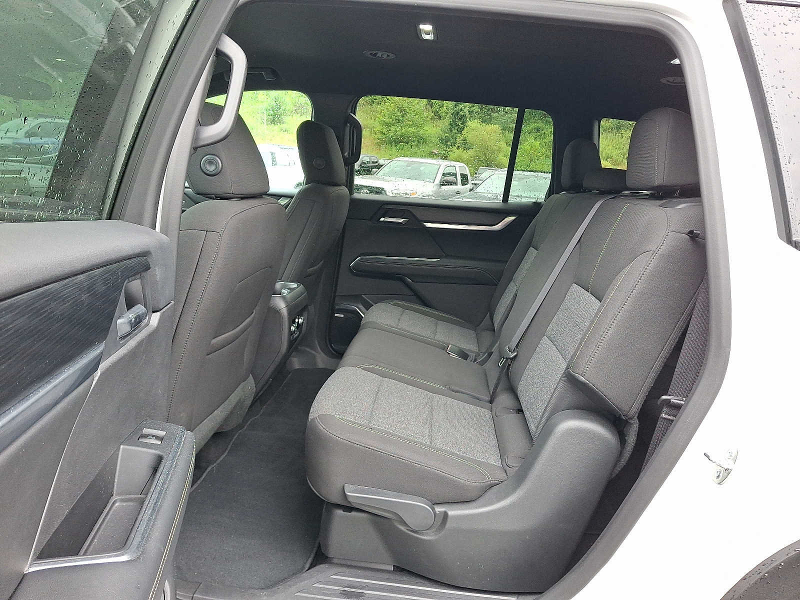 Used 2025 GMC Acadia Elevation AWD/4WD image 10