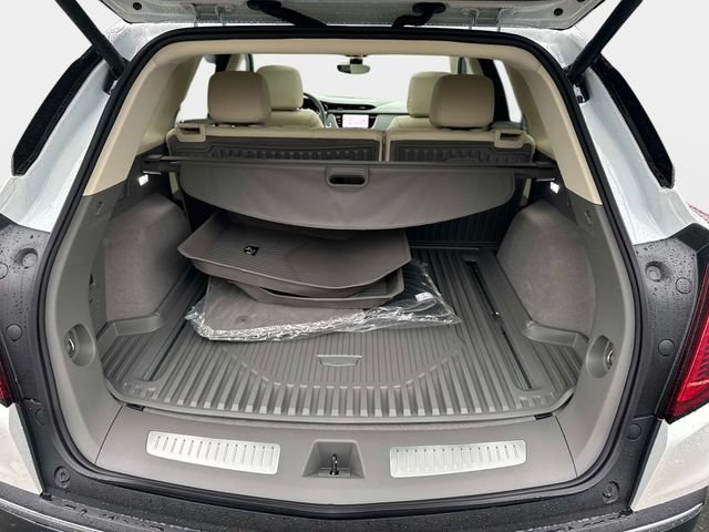 New 2026 Cadillac XT5 Premium Luxury w/ Driver Assist Package AWD/4WD image 5