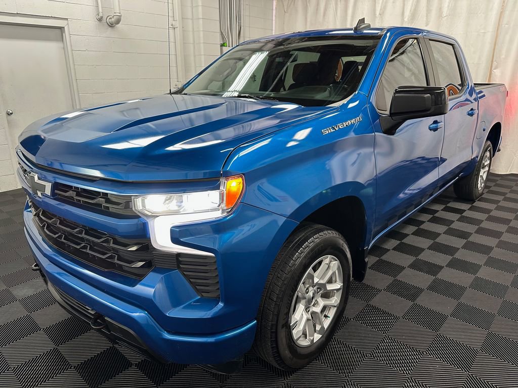 Used 2022 Chevrolet Silverado 1500 RST AWD/4WD image 4