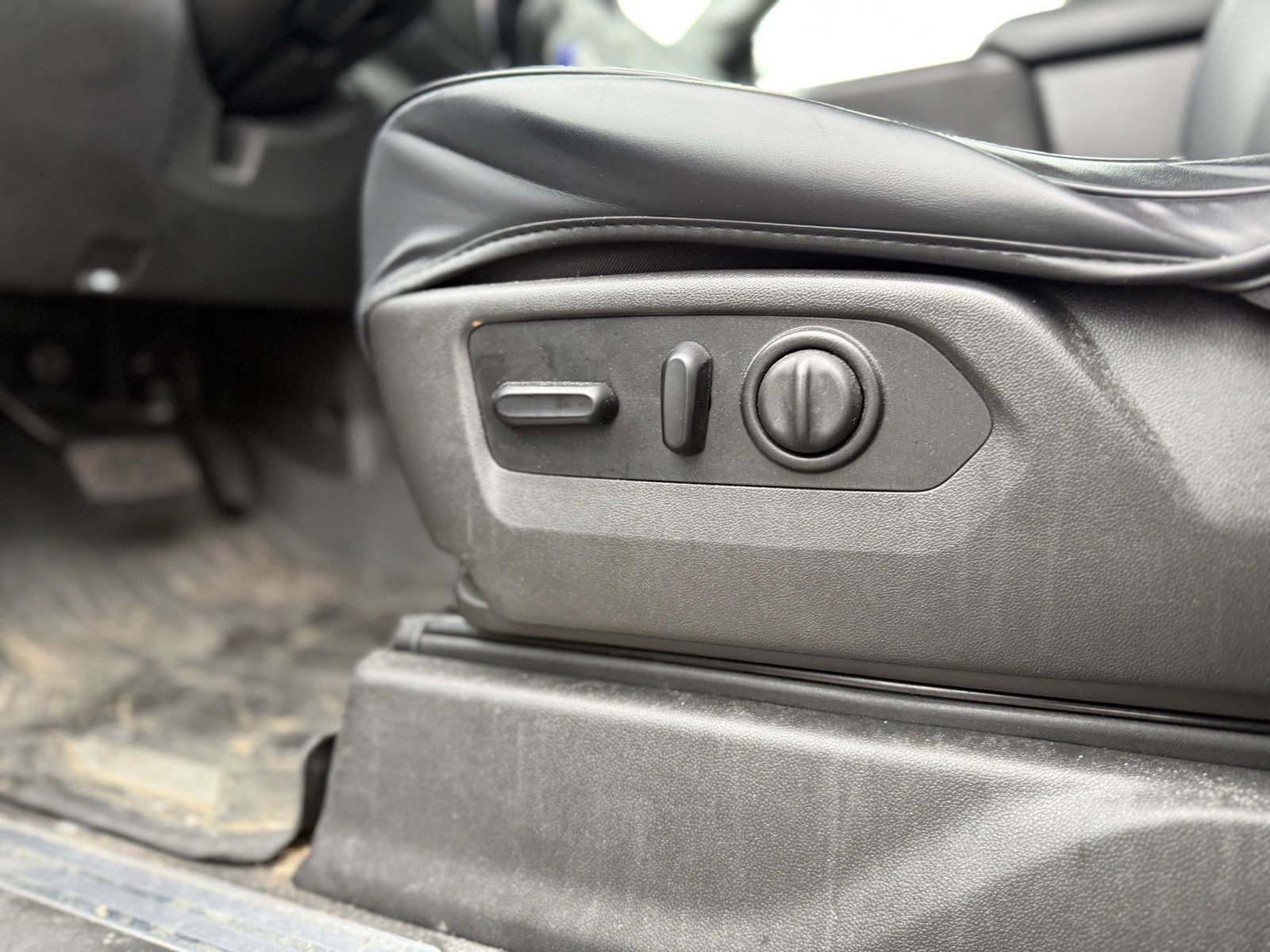 Used 2021 GMC Sierra 1500 SLE image 26