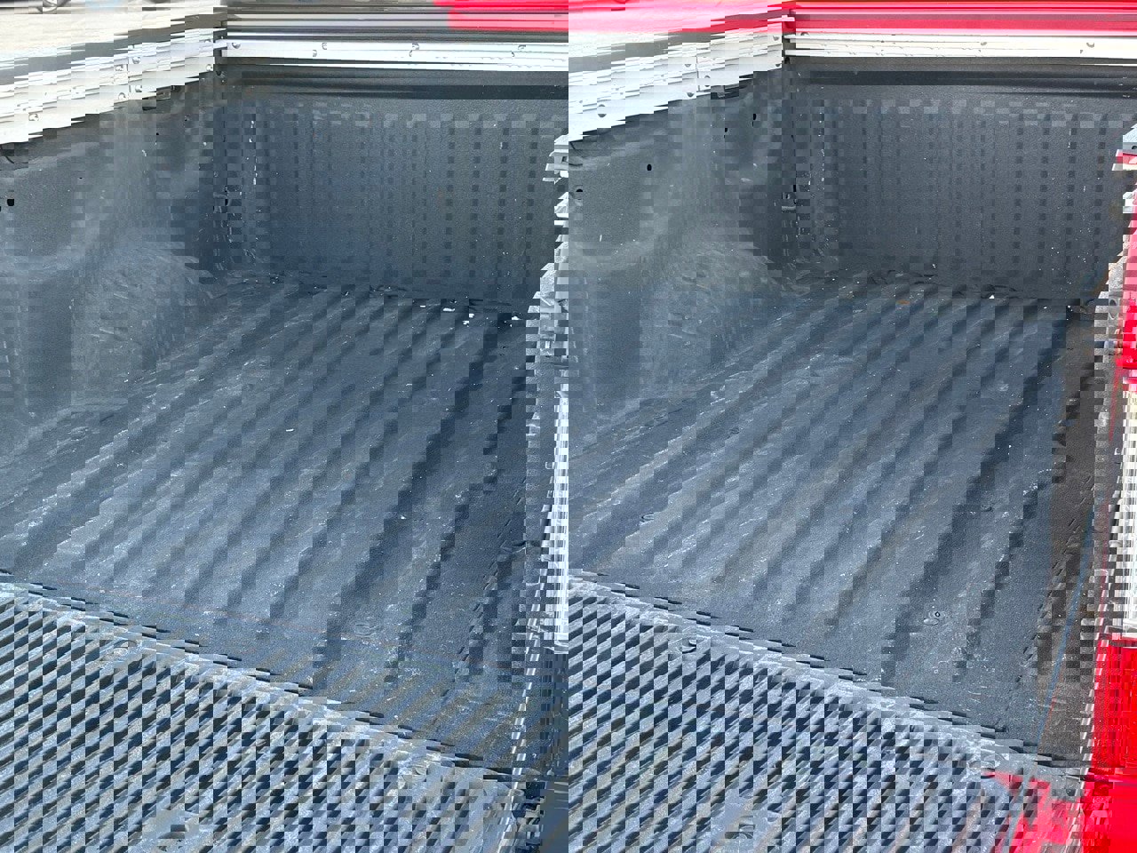 Certified 2024 Nissan Titan SV w/ SV Convenience Package image 43