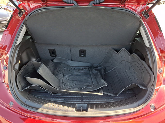 Used 2023 Chevrolet Bolt LT w/ Infotainment Package image 29