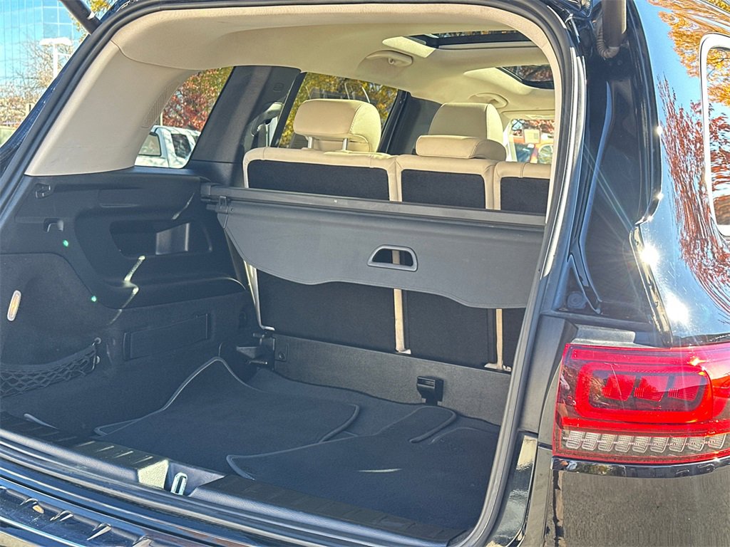 Used 2023 Mercedes-Benz GLB 250 4MATIC image 8