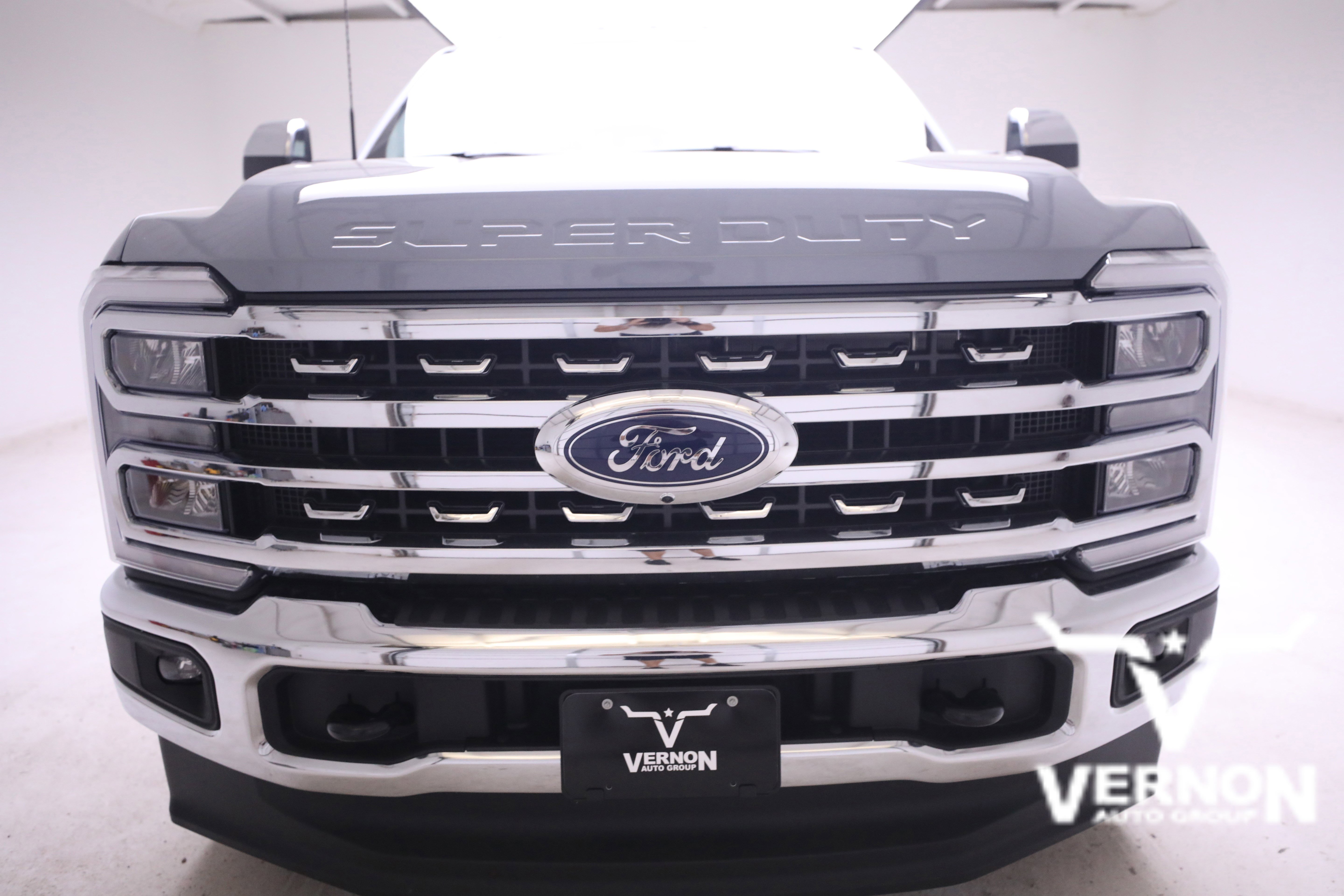 New 2026 Ford F250 Lariat w/ Chrome Package image 8