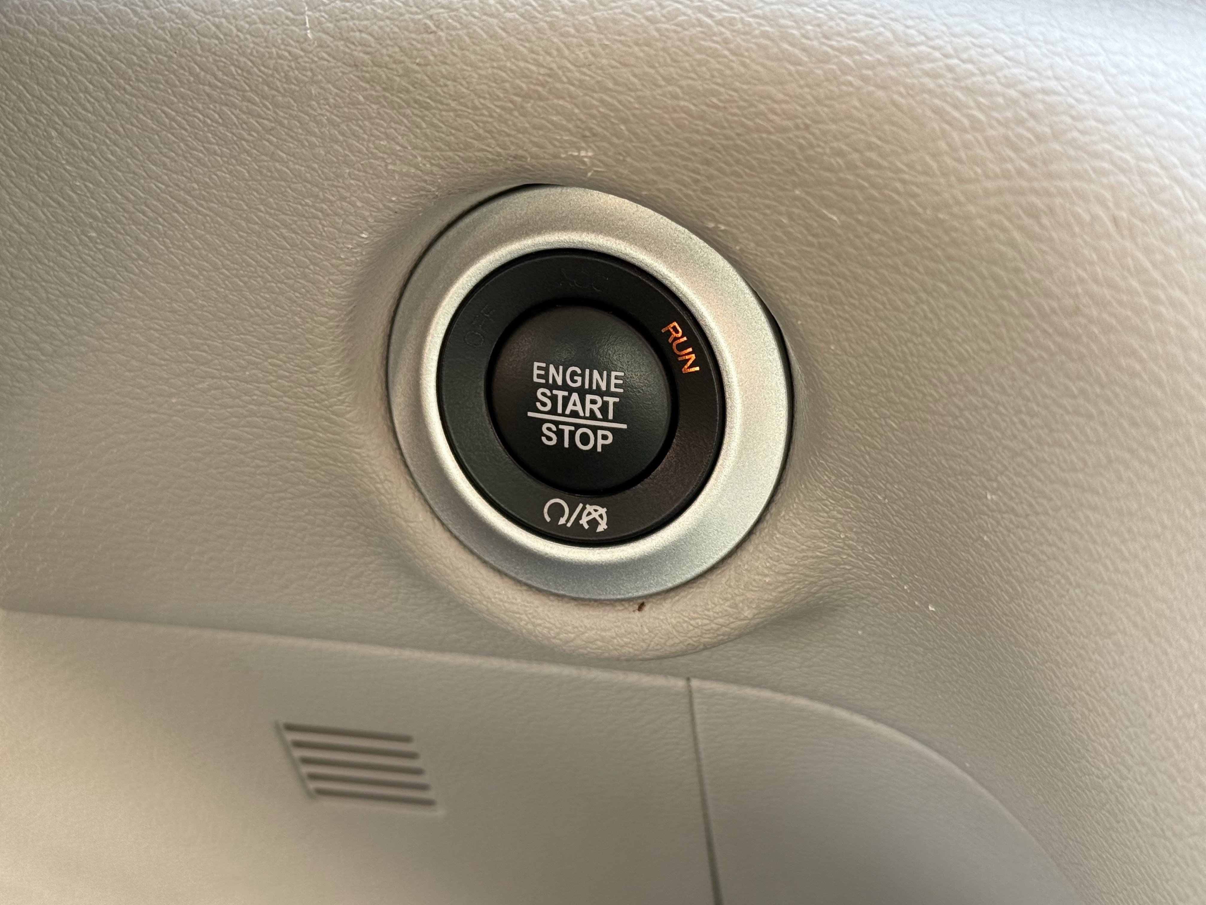 Used 2023 Chrysler Voyager LX image 24