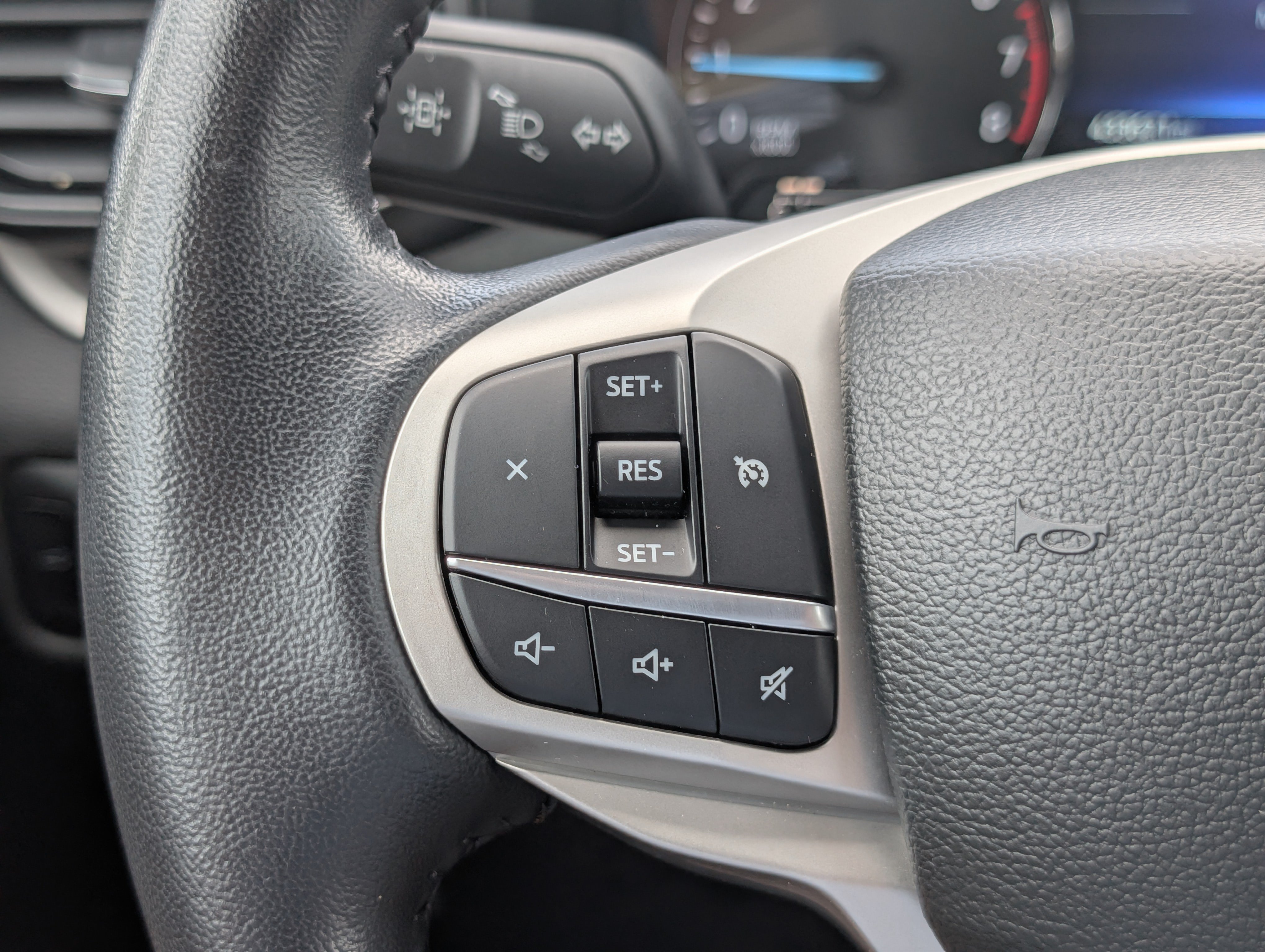 Certified 2023 Ford Explorer XLT AWD/4WD image 24