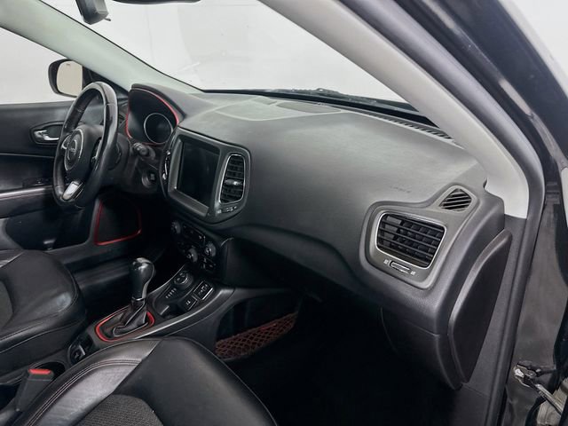 Used 2019 Jeep Compass Trailhawk image 26