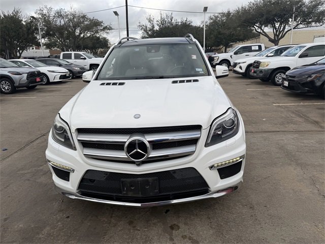 Used 2015 Mercedes-Benz GL 550 4MATIC image 2