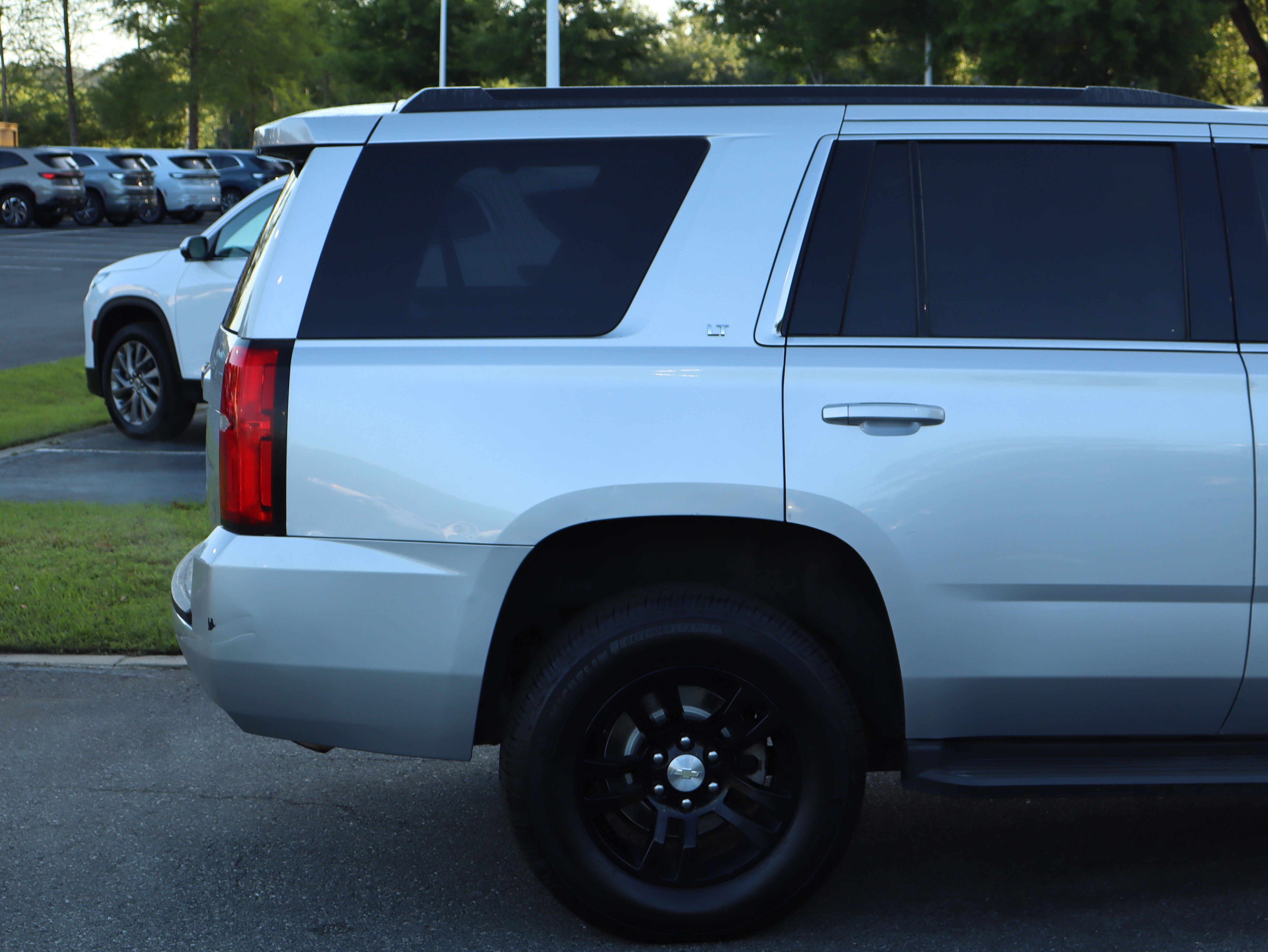 Used 2017 Chevrolet Tahoe LT RWD image 10