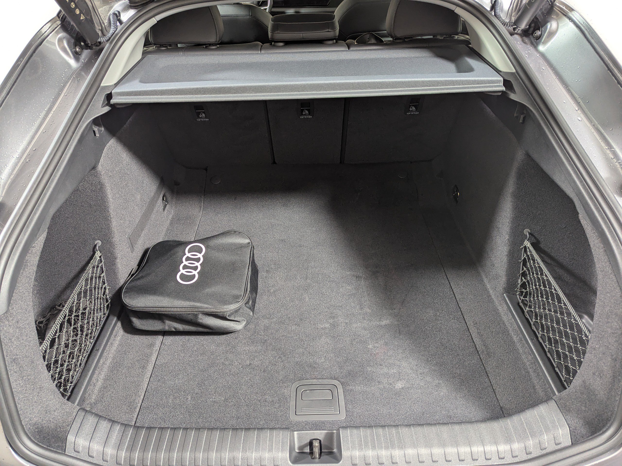 Certified 2025 Audi A6 e-tron Premium w/ Ultra Package AWD/4WD image 8