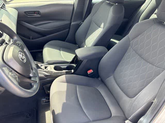 Used 2022 Toyota Corolla LE FWD image 12