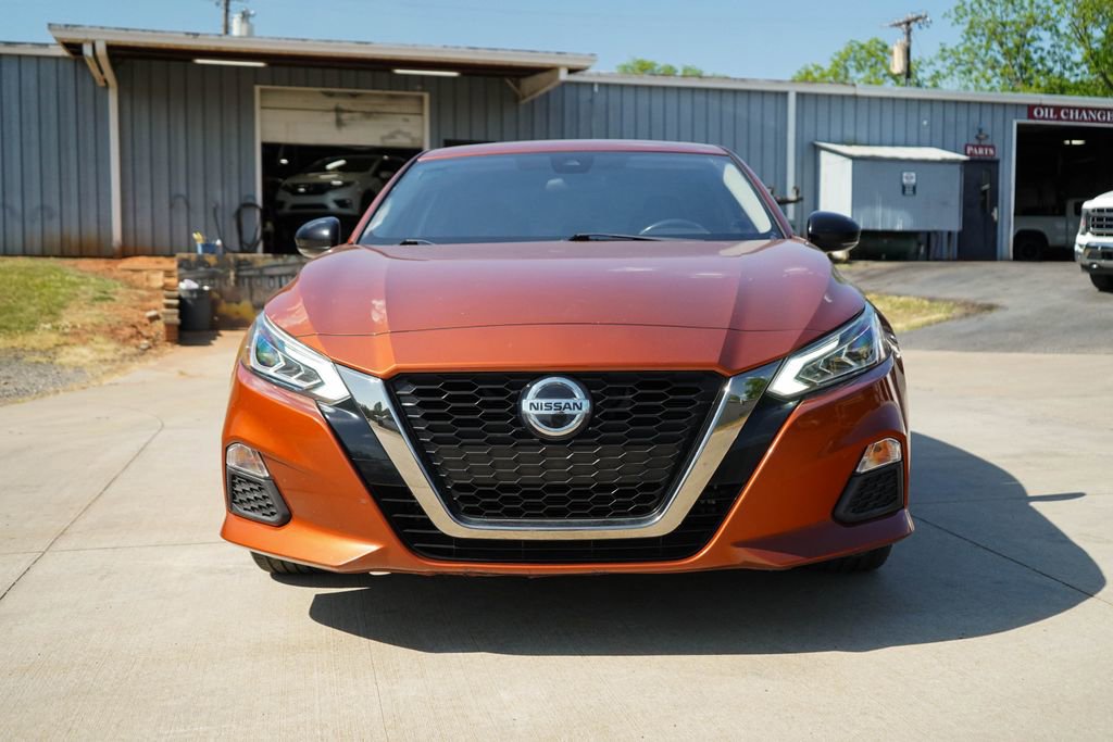 Used 2020 Nissan Altima 2.5 SR w/ Premium Package FWD image 16