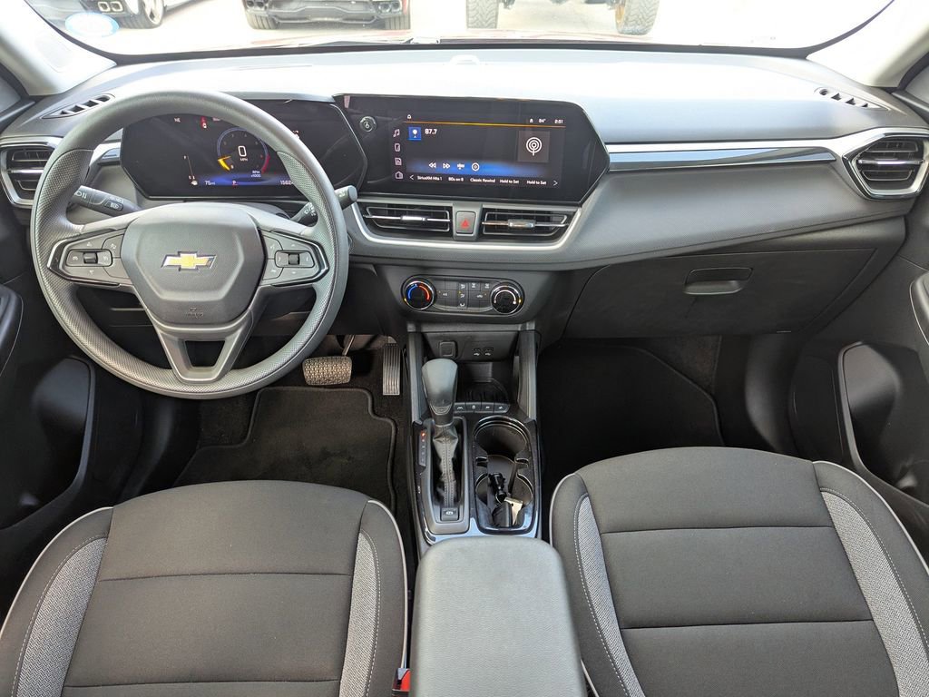 Certified 2025 Chevrolet TrailBlazer LS w/ LS Convenience Package image 10