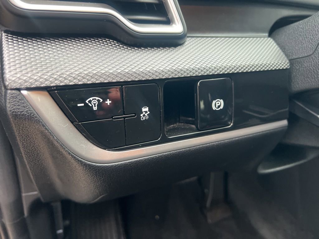 Certified 2023 Kia Sportage LX image 50