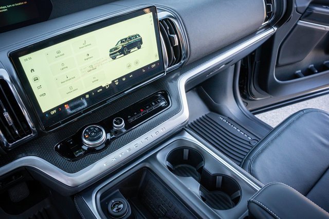 New 2025 Ford Expedition Max Platinum image 26