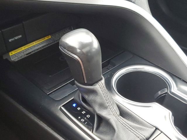 Used 2020 Toyota Camry XSE image 21